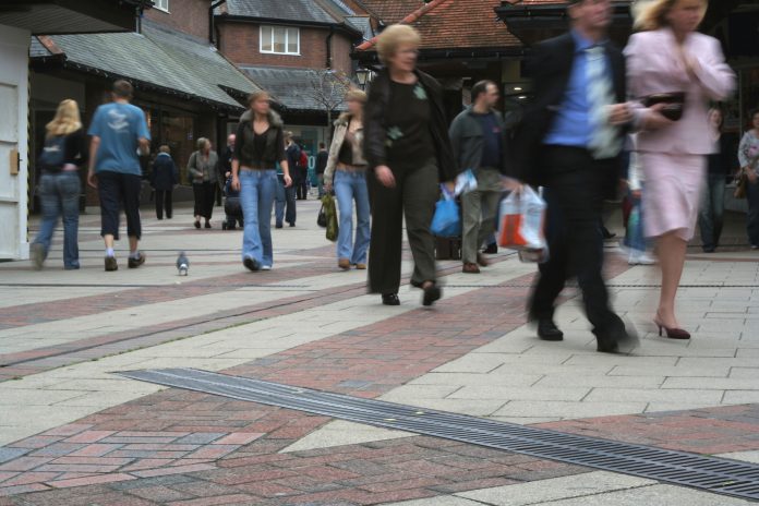 romanii-sunt-cei-mai-multumiti-din-regiune-cu-situatia-financiara,-spune-eurostat-–-hotnews.ro