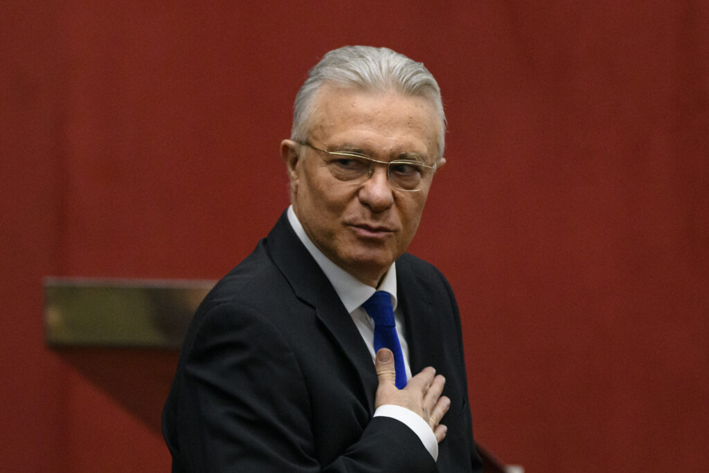 cristian-diaconescu-linisteste-populata:-nu-va-fi-razboi-in-romania