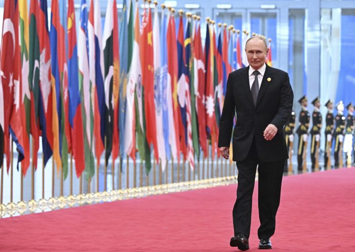 vladimir-putin-propune-chinei-si-altor-8-tari-sa-vanda-datorii-alaturi-de-rusia-–-hotnews.ro