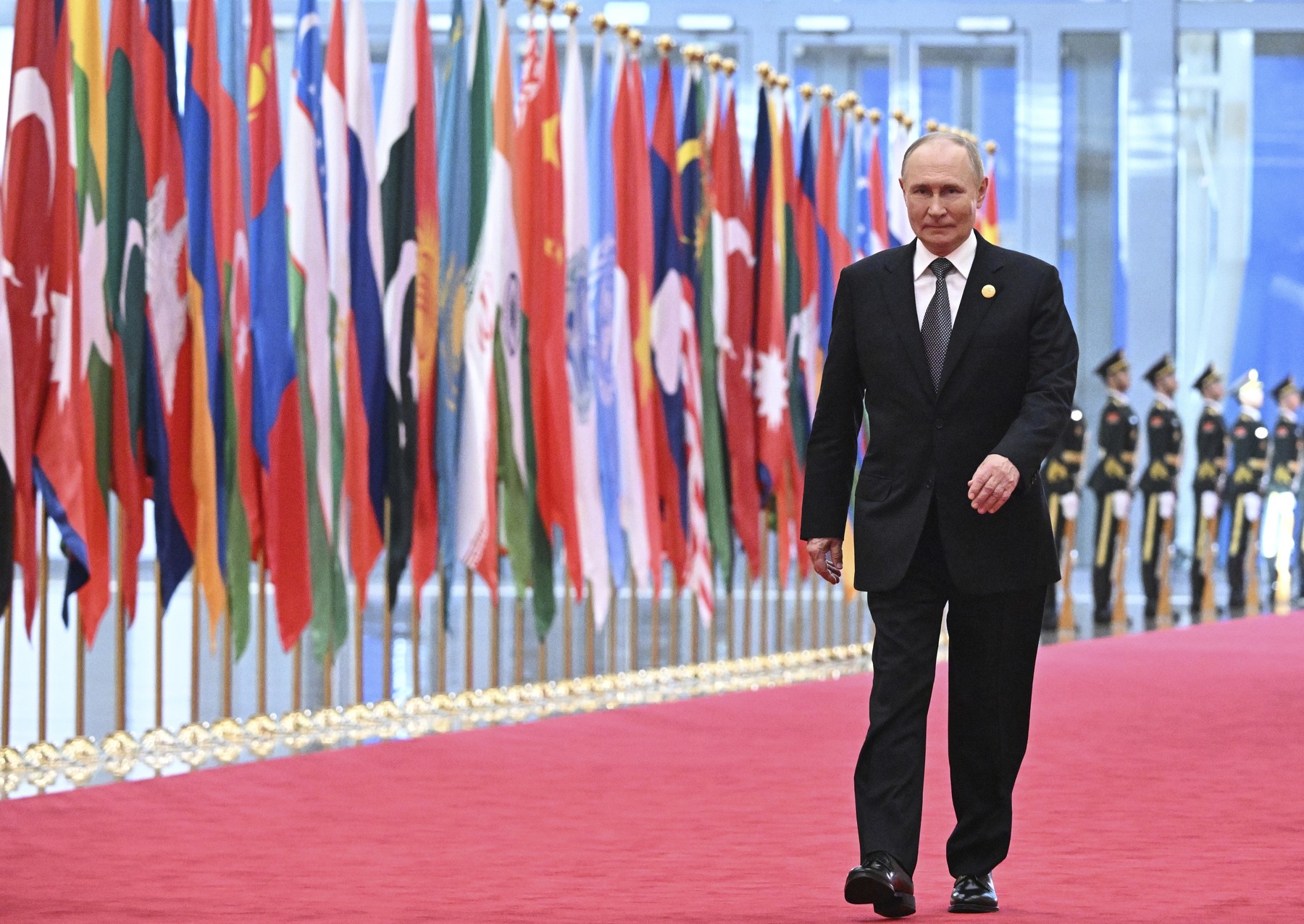 vladimir-putin-propune-chinei-si-altor-8-tari-sa-vanda-datorii-alaturi-de-rusia-–-hotnews.ro