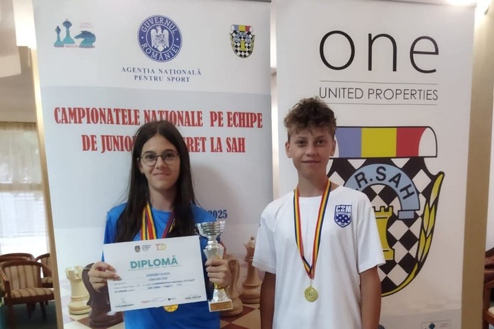 doi-copii-din-miroslava-au-cucerit-romania-la-sah!