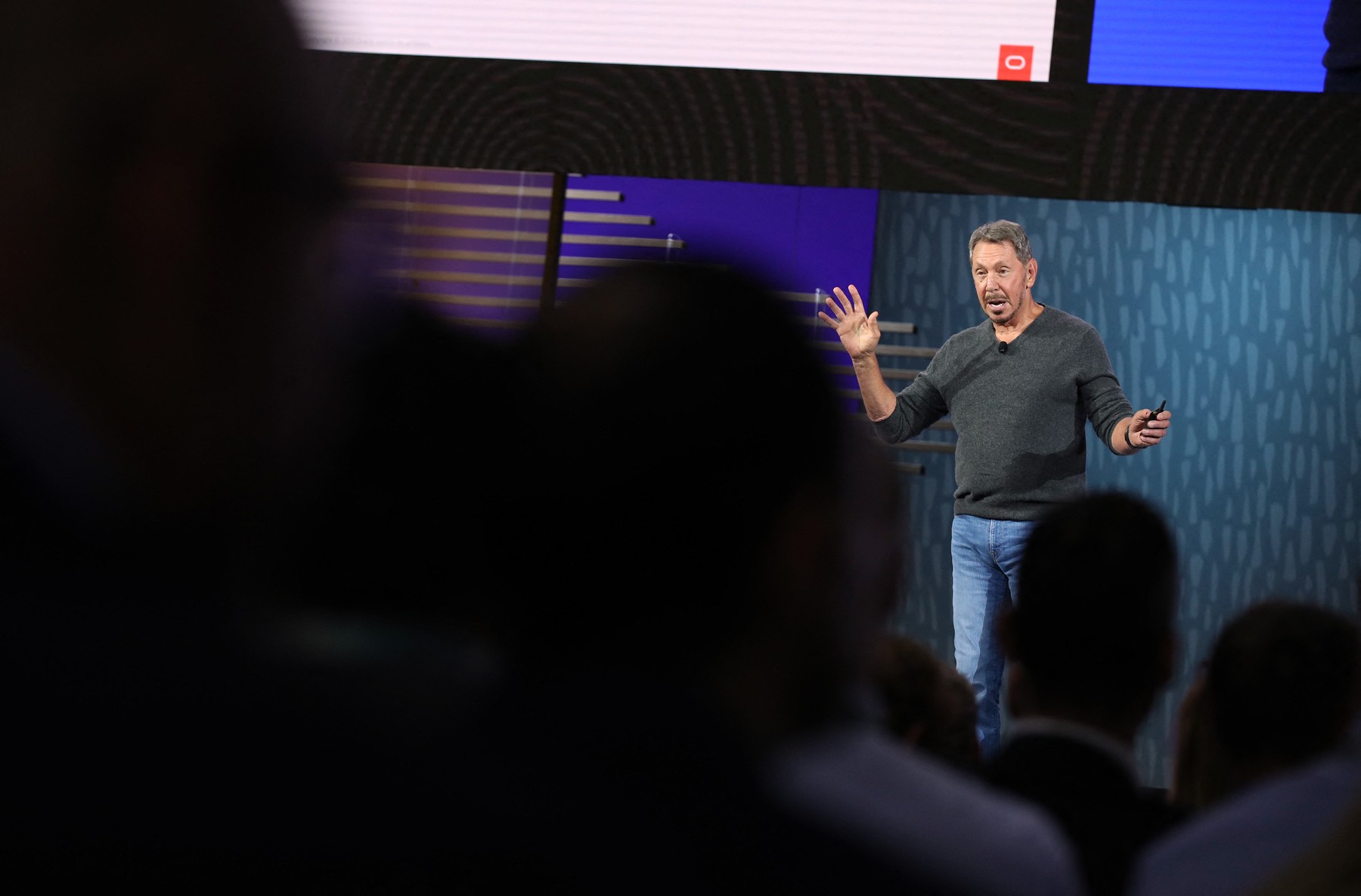 larry-ellison-a-pierdut-dupa-cateva-ore-titlul-de-cel-mai-bogat-om-din-lume-–-hotnews.ro