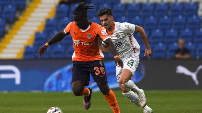 ianis-hagi,-titular-in-turcia:-suturi-periculoase,-un-galben-si-nervi-la-schimbare-|-sport.ro