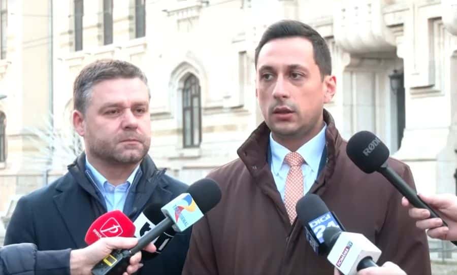 vlad-gheorghe-s-a-retras-din-cursa-pentru-primaria-capitalei-in-favoarea-lui-ciprian-ciucu:-este-o-decizie-responsabila-(video)-–-reporteris