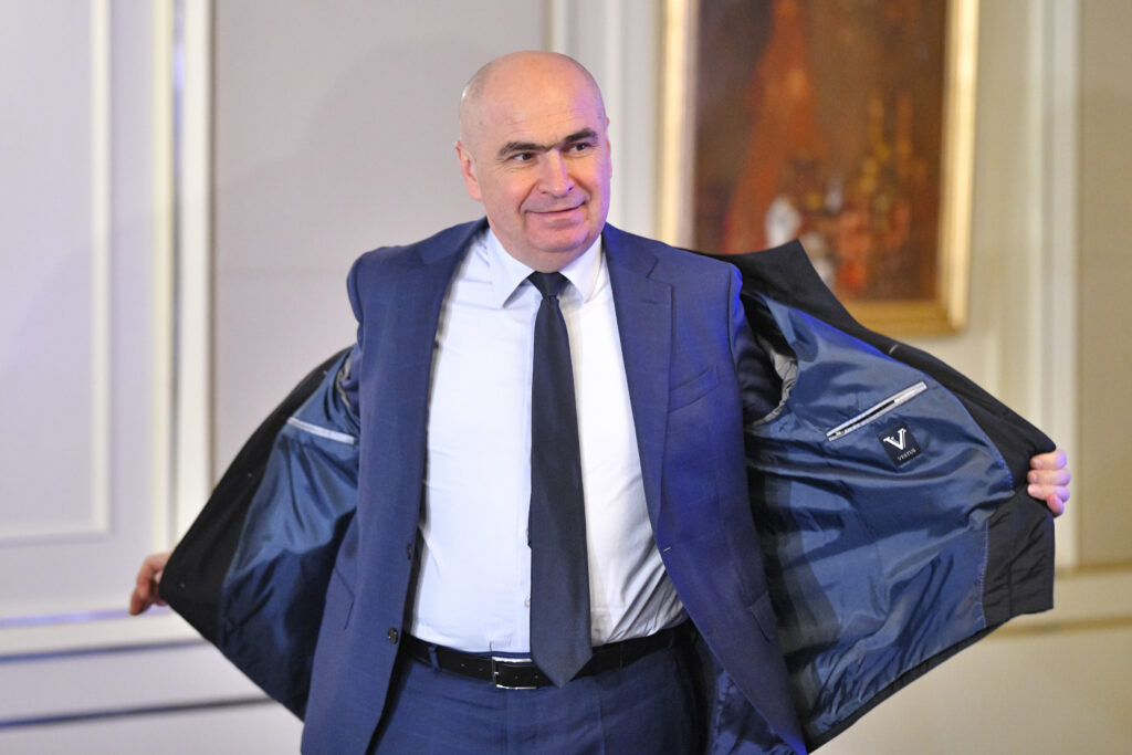 bolojan,-despre-criza-apei-din-prahova:-exista-o-raspundere-morala-a-ministrului