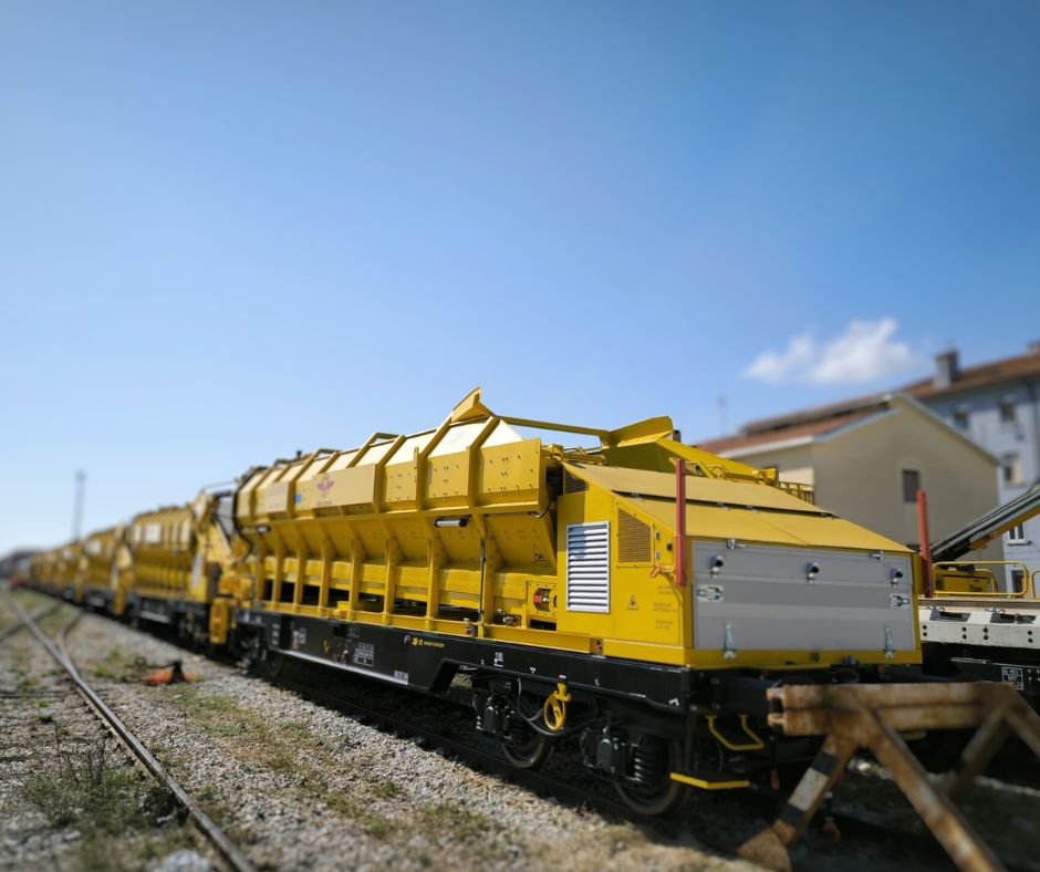 contract-de-2,1-miliarde-lei-pentru-modernizarea-a-37-km-de-cale-ferata-din-banat-cu-ce-viteza-vor-circula-trenurile-–-hotnews.ro